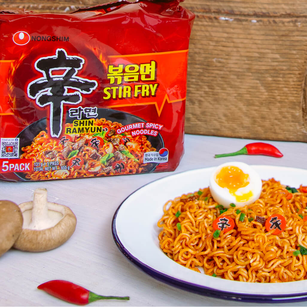 Gourmet Spicy Instant Noodles Shin Ramyun Red Stir Fry (Family Pack) NONGSHIM, 5 x 131 g, 655 g