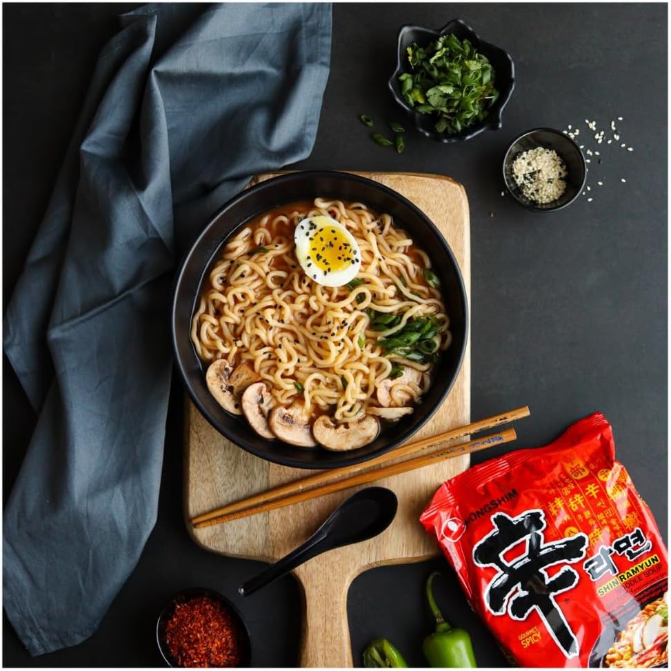 Instant Noodles Shin Ramyun NONGSHIM, 120 g