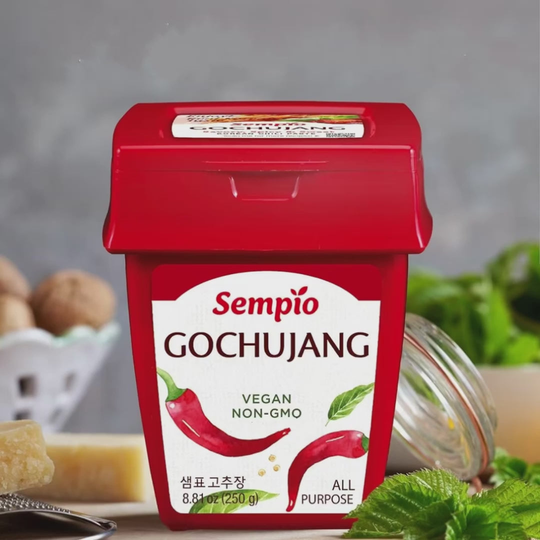 Korean Hot Pepper Paste (Gochujang) SEMPIO, 500 g